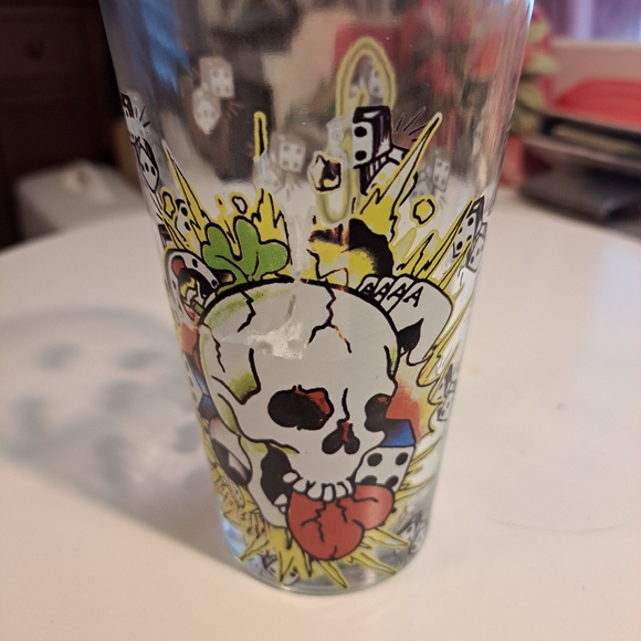 Ed Hardy Pint  Heart and Skull Drinking - Picture 4 of 5